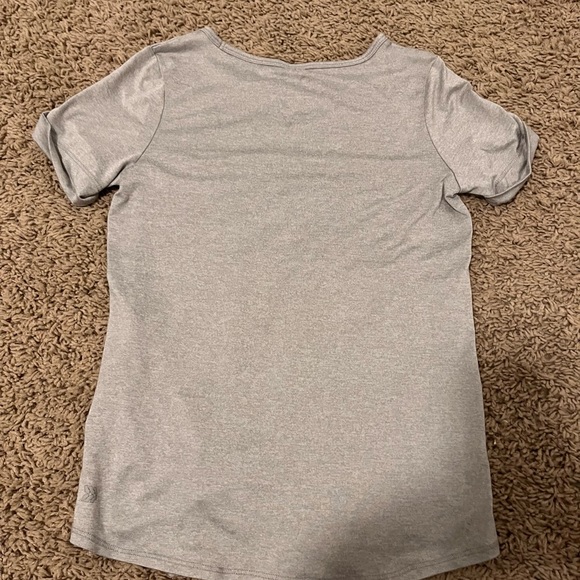 All In Motion Grey Workout Top - Picture 3 of 3